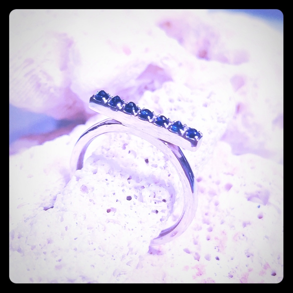 BN! Inverted Sapphire Ring in 14k White Gold